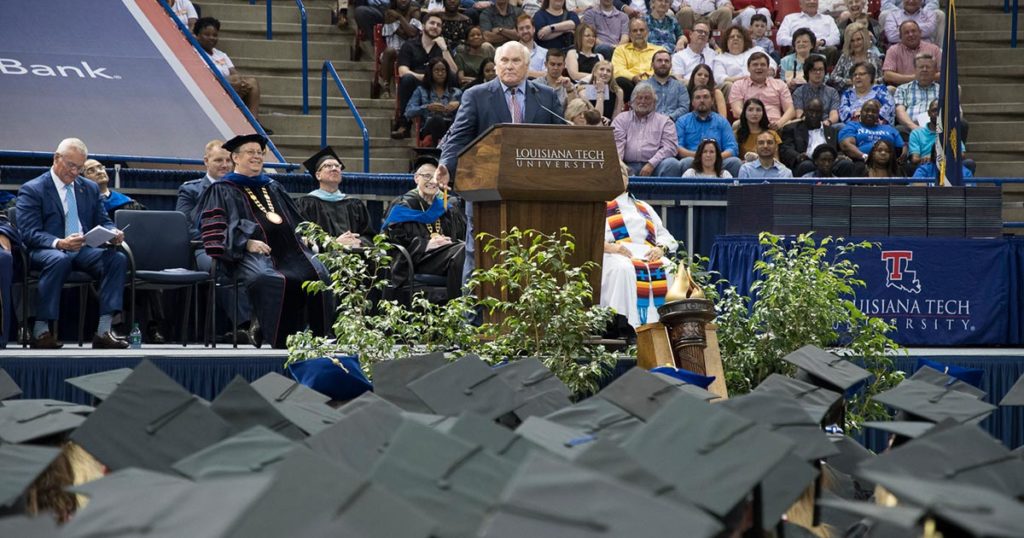 Terry Bradshaw speaks to the 2019 spring graduates at commencement